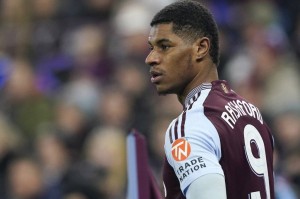 想加盟巴萨却难题重重，租借维拉的曼联前“太子”，怎么安排前路