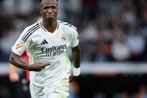 拒绝10亿天价！维尼修斯铁心续约皇马，新约锁定2030年