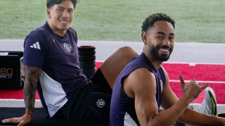 曝库尼亚有望战曼城！曼联受伤病诅咒，狼王一年半无伤一来就出事