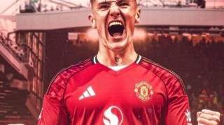 阿莫林钦点强力中锋来了！7000万欧成交，已与多名曼联球员交流