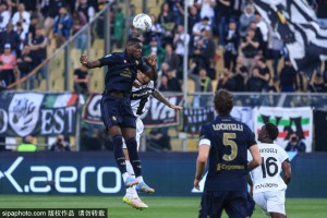 尤文图斯后卫卡卢卢因暴力行为被禁赛两场，欧冠资格争夺压力倍增